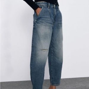 Zara Relaxed Fit Crop Jeans